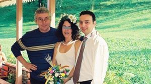 FOTO! Cantaretul Ovi a aniversat 13 ani de la casatoria cu Kitty