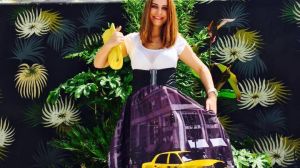 Adina Buzatu intr-o rochie stil urban chic