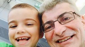 Foto exclusiv| Imaginea bucuriei absolute! Uite-l pe Prigoana, in culmea fericirii, alaturi de juniorii sai, in vacanta in Europa Silviu Prigoana si juniorul sau, Eduard