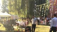 Pe mese invitatii au gasit marturii puse in pungute simple, realizate din hartie