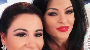 WOW! Oana Roman a facut poza asta, dar nu si-a dat seama ca s-a vazut mai mult decat ar fi dorit! Decolteul Claudiei Ghitulescu te va lasa cu gura cascata!