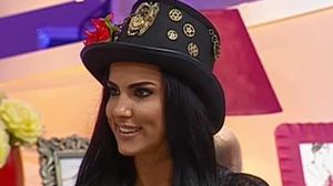 VIDEO Lavinia Parva, acuzata ca o copiaza pe Inna! Bruneta a raspuns acuzatiilor, in direct!