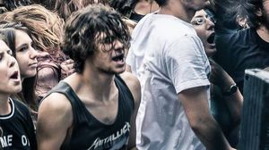 Oaie surprins in timpul unui concert rock