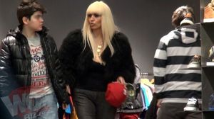 Raluca Badulescu are un fiu care este elev in clasa a 7-a