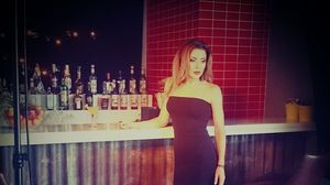 Imaginea care iti taie respiratia! Uite-o pe Carmen Bruma in cel mai HOT outfit! novalue