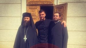 In toamna anului trecut, Vladau a petrecut cateva zile la Manastirea Nechit din judetul Neamt