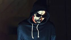 N-o sa-ti vina sa crezi cum arata sotia solistului de la "Carla's Dreams"! Poza cu ea e aici