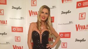 Andreea Banica a imbracat o salopeta care ii turtea bustul stricandu-i forma