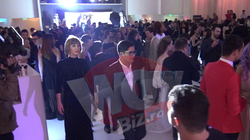 VIDEO EXCLUSIV! Pe Lucian Viziru il stie o tara intreaga, dar uite ce sotie sexy are! Jumatatea actorului a facut furori cu o rochie neagra, la un eveniment!