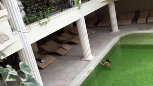 FOTO & VIDEO! Irinel e tata model! A plecat cu Irina in vacanta de 5 stele! Imagini senzationale cu fetita la bazin si la sala!