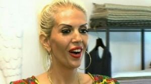 FOTO EXCLUSIV! Incredibil! Cum arata Raluca Badulescu in costum de baie! Dintr-o femeie cu gabarit, afacerista a ajuns ca manechinele din revista! Te uiti la ea si te crucesti! "La 41 de ani m-am bucurat de plaja cum nu am facut-o la 20" novalue