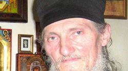 Calugar de 25 de ani, actorul Dragos Paslaru isi cheama prietenii la propria inmormantare! Parintele Valerian, mesaj pentru Magda Catone si Manuela Harabor: "Le-am zis sa vina asa multi daca reusesc sa mor frumos, cu fapte bune!”