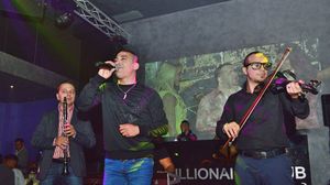 FOTO! Babi Minune si-a “tras” bijuterie ca a lui Adrian Minune?! Vezi ce poarta la gat artistul novalue