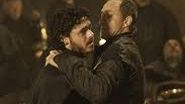 Lordul Bolton, aliatul lui Robb Stark, il injunghie pe acesta la ordinul lui Tywin Lannister