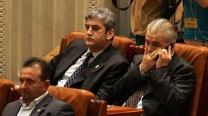 FOTO! Fata lui Iordanescu se distreaza cu baiatul lui Gabriel Oprea! novalue