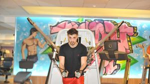 Liviu Teodorescu are un frate mai mic sexy rau! Matei are 19 ani ...