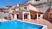 Aceasta este casa pe care Pitt si Jolie au cumparat-o in Palma de Mallorca