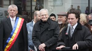 Radu Beligan fentase moartea in 2001, cand a lesinat in fata publicului! Desi s-a crezut ca actorul suferise un infarct, s-a dovedit ca era vorba de altceva novalue