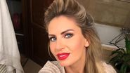 Andreea Banica a postat o fotografie cu fetita ei, dezbracata, la plaja