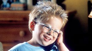 Il mai tii minte pe pustiul din filmul Stuart Little? Nu o sa-ti vina sa crezi cum arata acum! S-a transformat intr-o adevarata bestie!