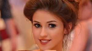 Ivona Mihaescu este o tanara frumoasa si desteapta