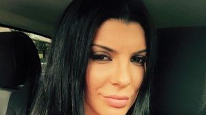 Schimb de mame! Andreea Tonciu s-a pozat cu fetita lui Sanzy in brate! Cele doua mamici abia asteapta "Sa se faca printesele mari si sa se joace impreuna!" novalue