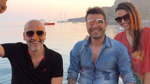 INTERVIU EXCLUSIV! Adrian Mutu, despre vacanta lui: "In Turcia e liniste si pace!" Fostul mare fotbalist si sotia lui, Sandra, au avut parte de un concediu de 5 stele alaturi de Cesur Durak, specialist in programe de detoxifiere Cesur Durak a avut grija ca Adi Mutu si sotia sa, Sandra, sa aiba parte de o vacanta de 5 stele la Bodrum