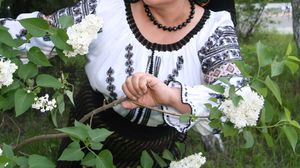 O indragita cantareata de muzica populara a fost la un pas de sinucidere: "Asa imi vine sa iau un pumn de pastile si sa mor" novalue