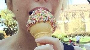 Si-a mancat sora geamana in timp ce se afla in uter! Descoperirea halucinanta facuta de o femeie novalue