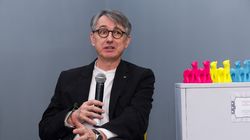 Horia Roman Patapievici castiga de patru ori mai putin decat sotia lui! Nevasta omului de cultura, Ioana, a lucrat la Monetaria Statului si la Banca Nationala
