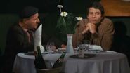 Emil Hossu (dreapta), intr-un dialog cu Stefan Mihailescu-Braila