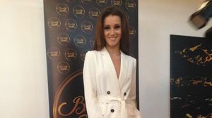 VIDEO EXCLUSIV! Ana-Maria Barnoschi ar face orice sa se ingrase! “Am 47 de kilograme si imi doresc sa ajung la 55! Ma deranjeaza picioarele mele pentru ca sunt subtirele!” novalue