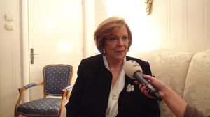 Fiica celebrei Christine Valmy, necrutatoare cu femeile care isi pun silicoane! “O femeie naturala e mult mai frumoasa decat una de plastic!” Milionara locuieste in SUA! novalue