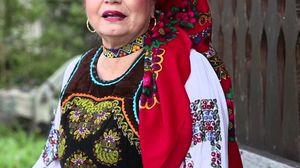 E mereu zambitoare, dar habar n-ai ce drama teribila ascunde! Dezvaluirea senzationala facuta de o interpreta de muzica populara: "Am ramas vaduva la nici 20 de ani" novalue