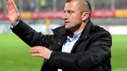 Dorinel Munteanu s-a ingrasat enorm de cand are probleme si in cariera, si pe plan personal! Divortat si fara contract, fotbalistul cu cele mai multe selectii din istoria nationalei e de nerecunoscut! FOTO