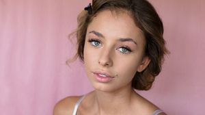 Cum sa faci machiajul care este in voga de Revelion