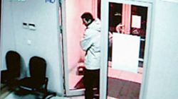 Cum arata astazi bancherul care a furat banii bancii si s-a aruncat apoi de la etajul 8! Scapat miraculos cu viata, Catalin Pascu incearca acum sa achite paguba uriasa