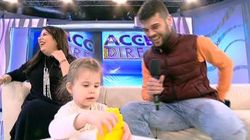 Oana Roman a venit in emisiune cu fetita ei, Izabela. Ce reactie a avut micuta cand l-a zarit pe tatal ei, in spatele camerelor? Momentul a fost neasteptat