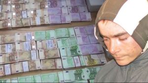 Vezi ce a patit hotul care a furat in 2011 suma de 1,1 milioane de euro dintr-o casa din Ploiesti! Alexandru si complicele lui au impartit atunci prada dupa culorile banilor!