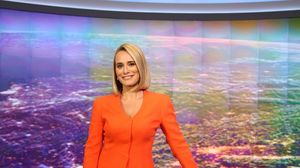 Pe vremea cand prezenta stirile de seara, Alina Petrescu a esuat lamentabil in fata Andreei Esca! Actualul purtator de cuvant al Guvernului a stat doar 6 luni la pupitrul jurnalului