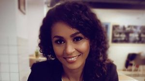 Majda isi deschide shaormerie cu carne halal!
