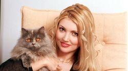 Povestea primei asistente TV din Romania! Iulia Fratila a parasit Romania si se ocupa de copiii cu autism din SUA! A renuntat la cariera acum 9 ani, cand a aflat ca este suspecta de cancer! Cum arata azi superba blonda de odinioara? EXCLUSIV