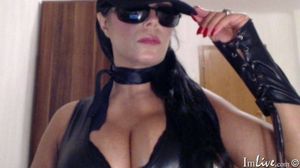 Mariana Moculescu, la un pas sa fie stransa de gat de un barbat cunoscut pe internet! “Am fost batuta, scuipata, strangulata si umilita in ultimul hal de un tractorist betivan!” EXCLUSIV
