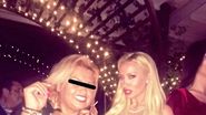 Simona a fost sambata seara in clubul in care a mancat bataie recent. Ea a fost cu gasca de prieteni