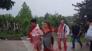Imagini fabuloase de la botezul baietelului lui Nutu Camataru! Cezarica e crestinat astazi, iar cheful va tine trei zile si trei nopti!
