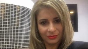 Ana Maria Prodan i-a sarit in ajutor Denisei Manelista, dar refuza sa vorbeasca despre asta! De ce? Sexy-impresara nu scoate nici un cuvant despre plecarea in Cuba, desi s-a oferit sa achite ea toate costurile pentru tanara cantareata EXCLUSIV