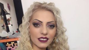 Nicoleta Guta nu stie pe ce lume se afla! Manelista si-a chemat fanii la un club de noapte dintr-un alt judet decat cel in care a cantat!