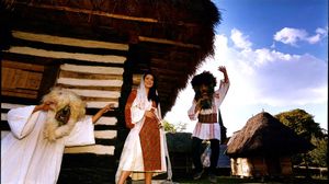 FOTO Angela Gheorghiu a filmat desculta la Muzeul Satului! Vezi cu ce ocazie