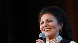 Scandalul urias in care a fost implicata Irina Loghin! A intrat in afaceri cu un botosanean, care i-a promis ca va produce cascavalul "Irina Loghin"! Arestat si condamnat la inchisoare, Cuciureanu ar fi inregistrat-o pe celebra cantareata in timp ce il in