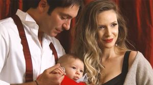 Prima imagine cu Adela Popescu in timp ce alapteaza. Ce a observat vedeta dupa trei luni in care si-a hranit copilul la san?